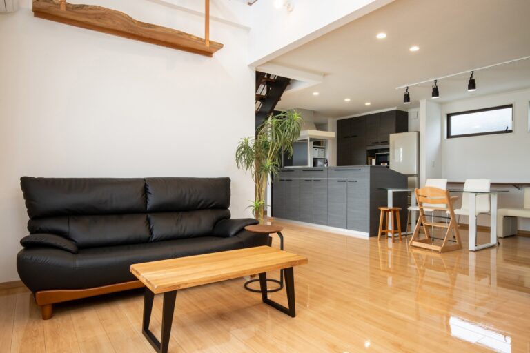 奈良でフローリングリフォームをお考えの方へ｜岡村工務店が快適な住まいづくりをサポート