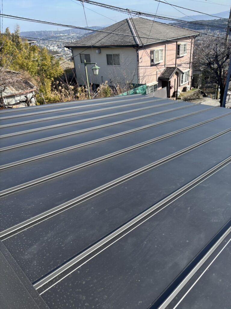 屋根工事　板金施工後