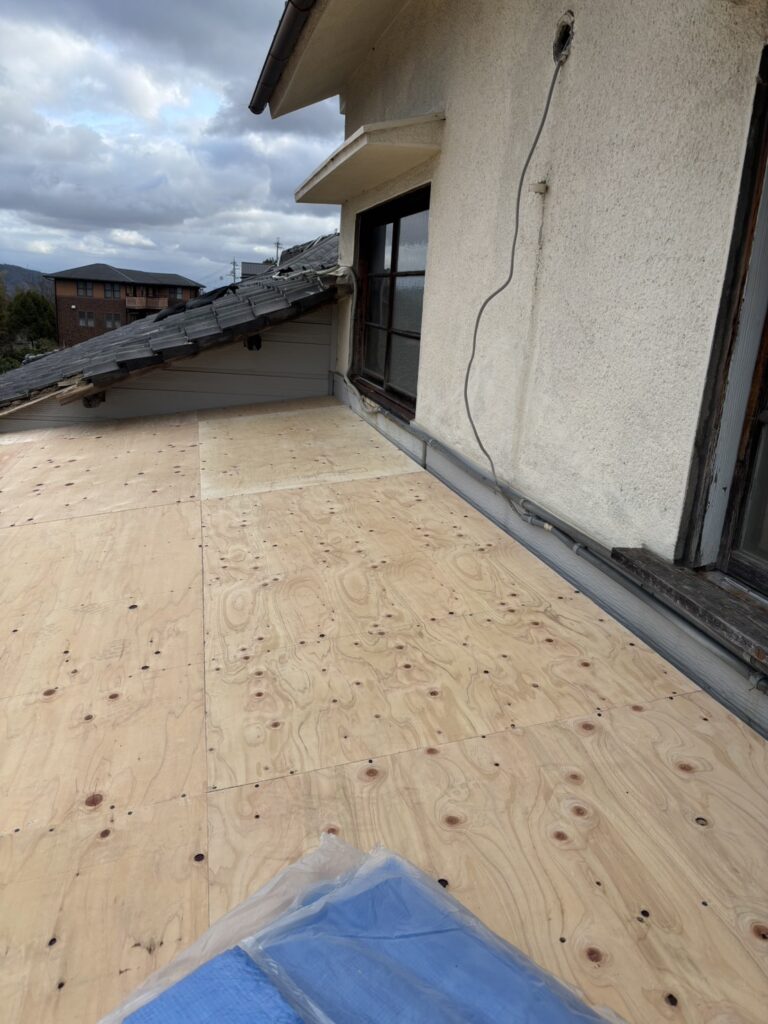 屋根工事　施工途中