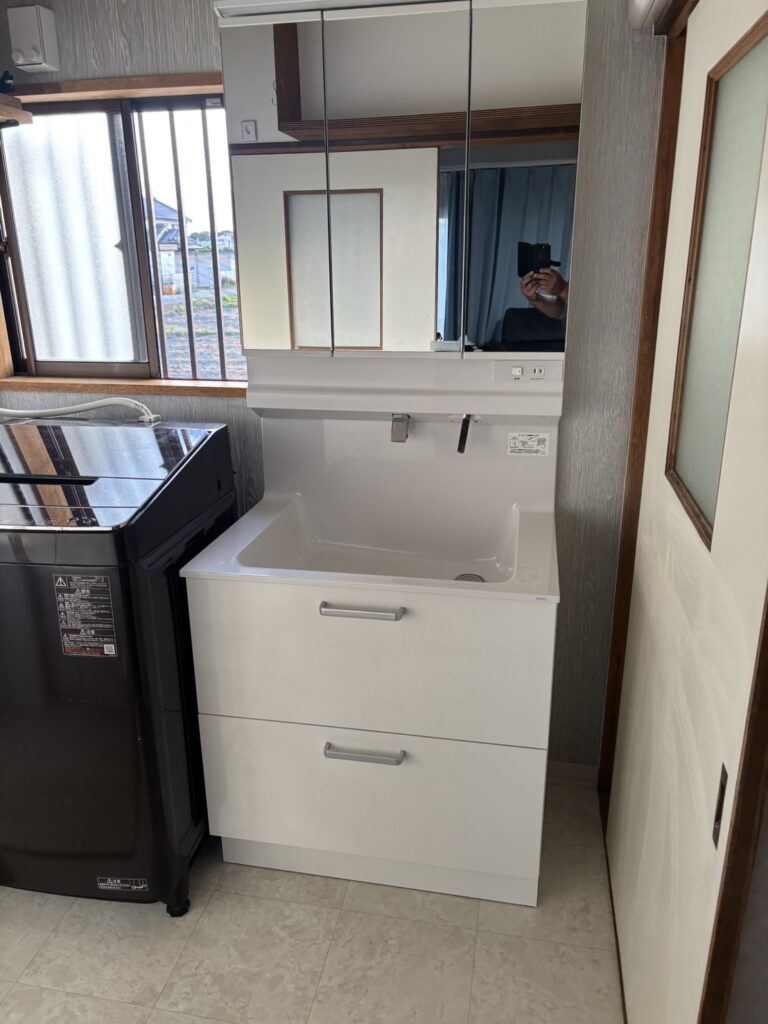 奈良市　化粧洗面台リフォーム　施工後